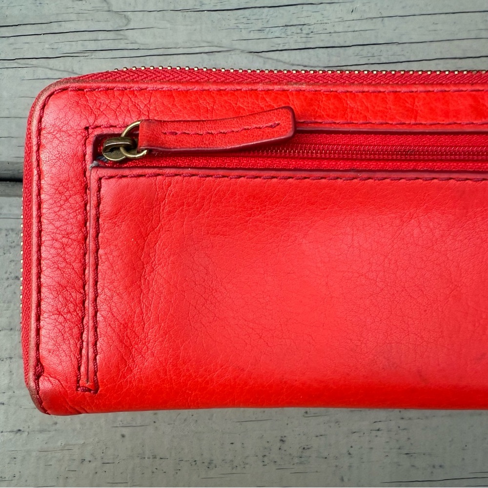 Fossil Red Leather Wallet Wristlet - Picture 5 of 16